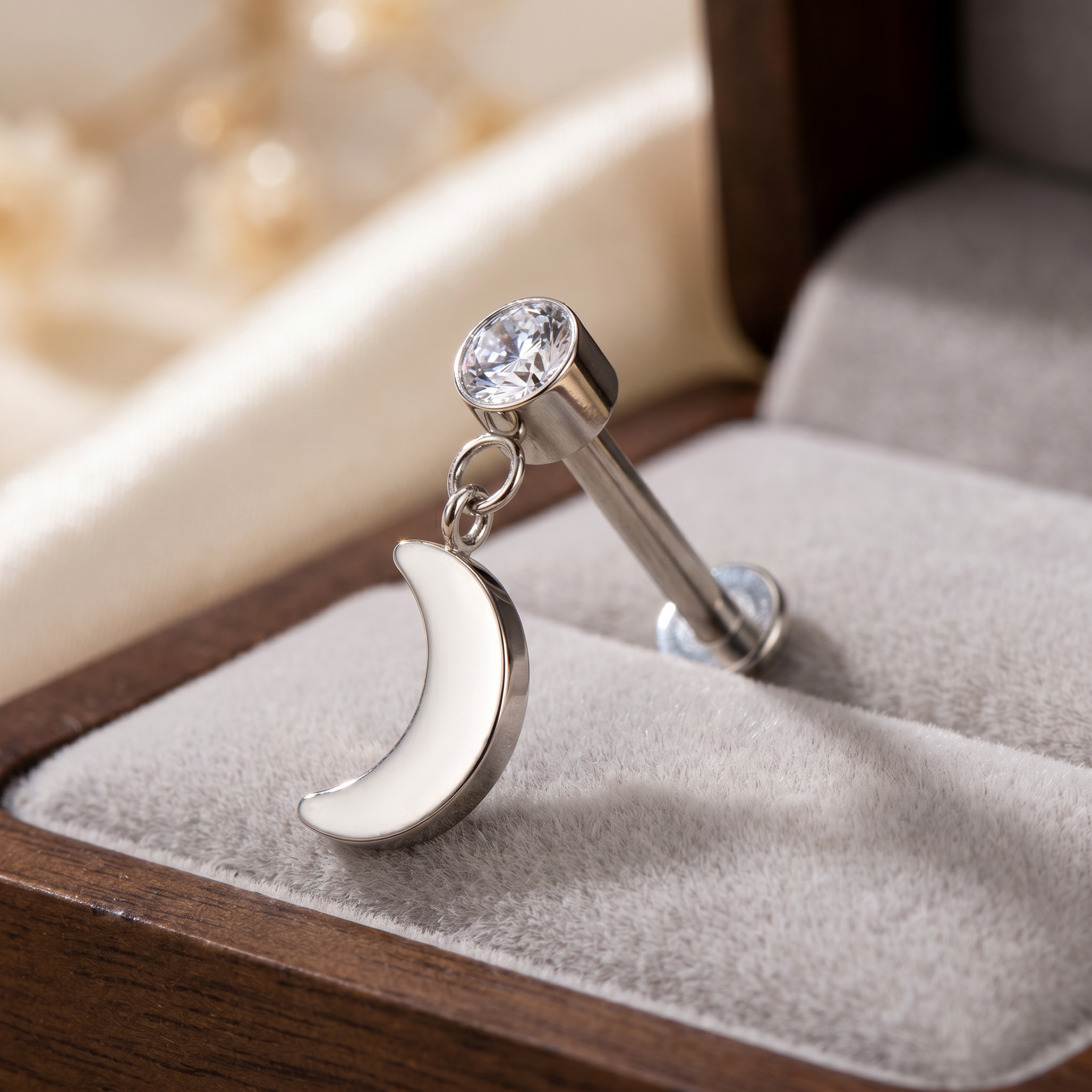 16 Gauge Titanium Internally Threaded Crescent Moon Stud