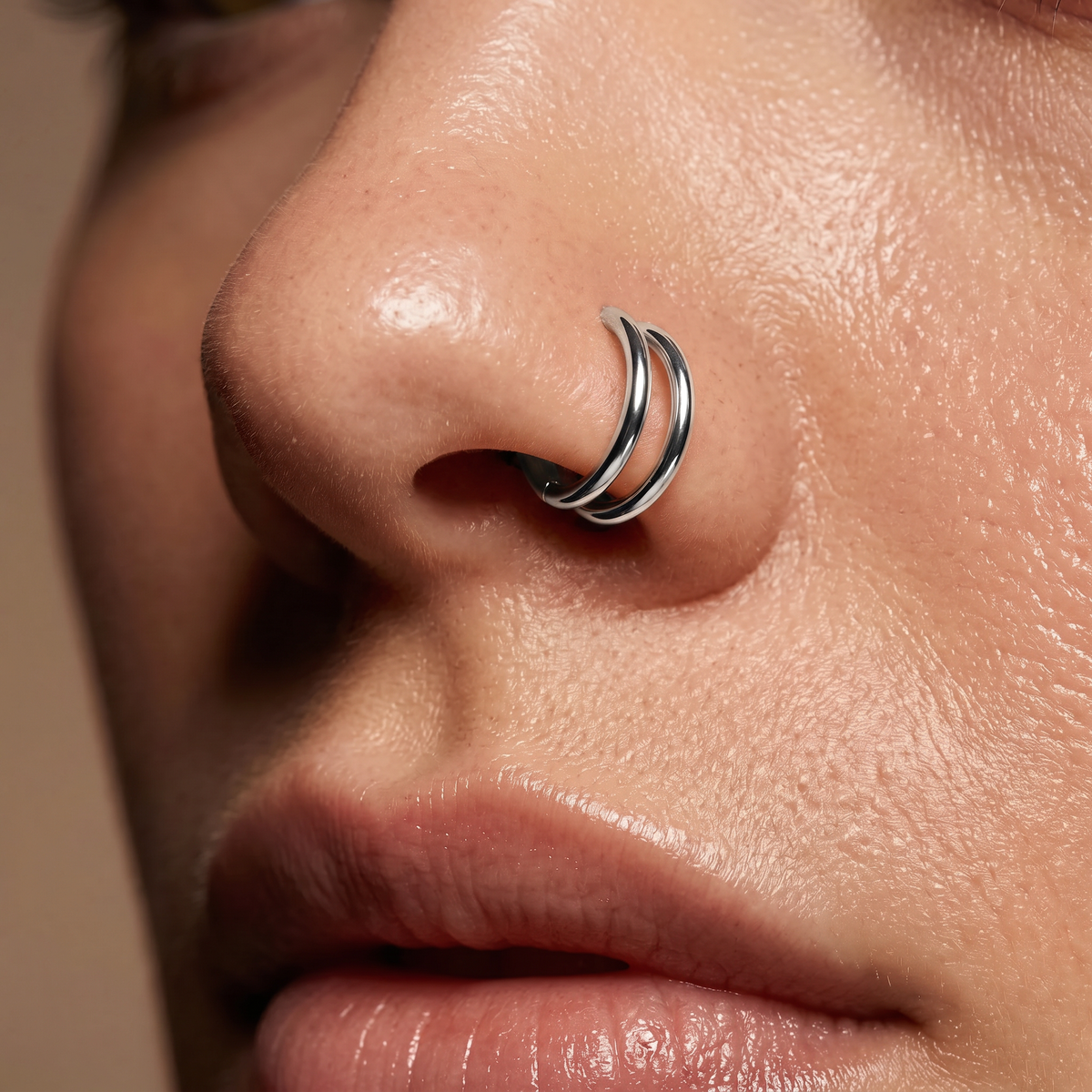 20 Gauge Titanium Double Hoop Hinged Segment Ring