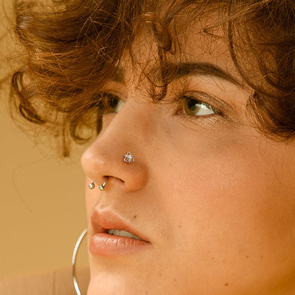 Cherry Diva L Bend Nose Stud 20 Gauge Crystal Filigree Heart L-Bend Nose Stud