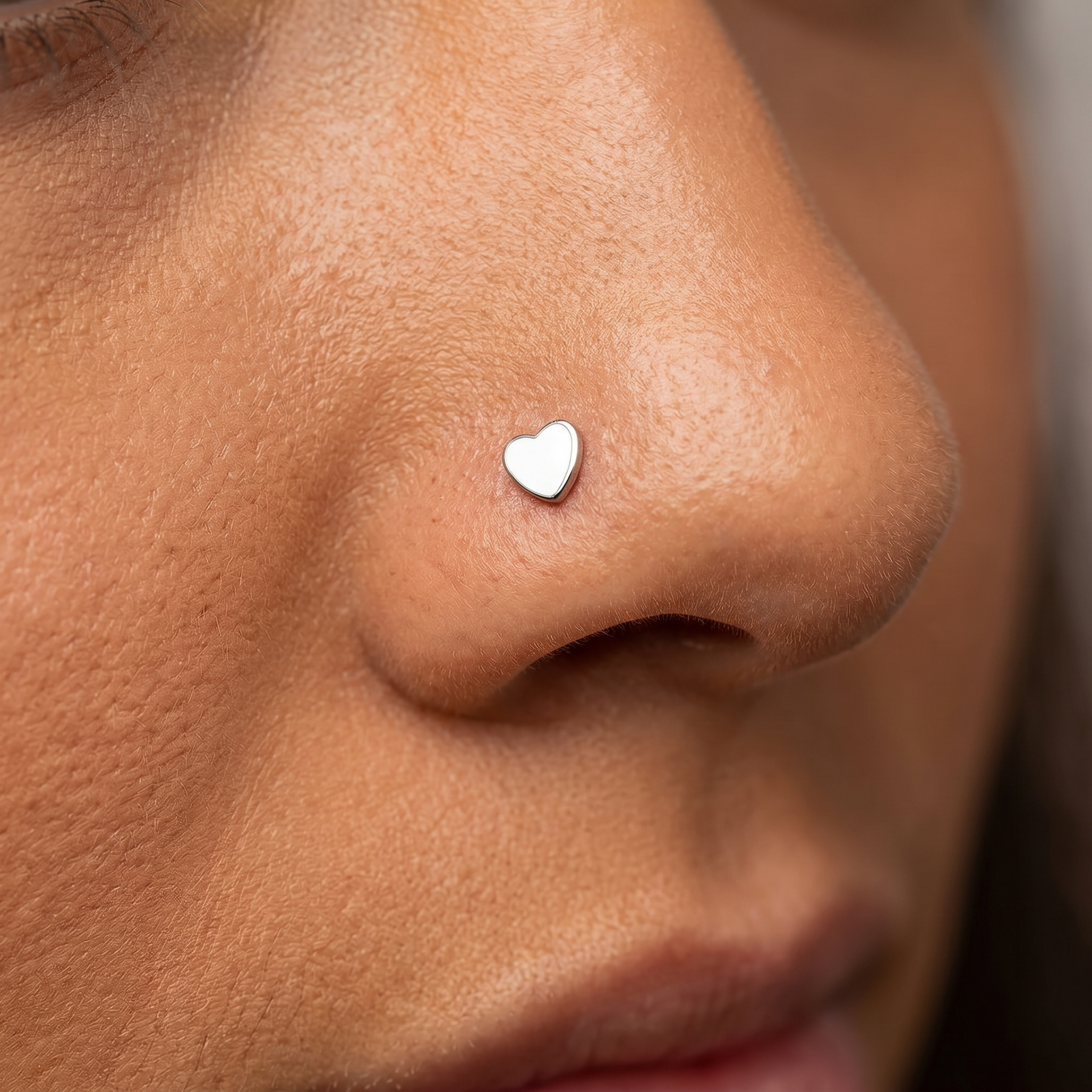 20 Gauge Hypoallergenic Heart Top L-Bend Nose Stud
