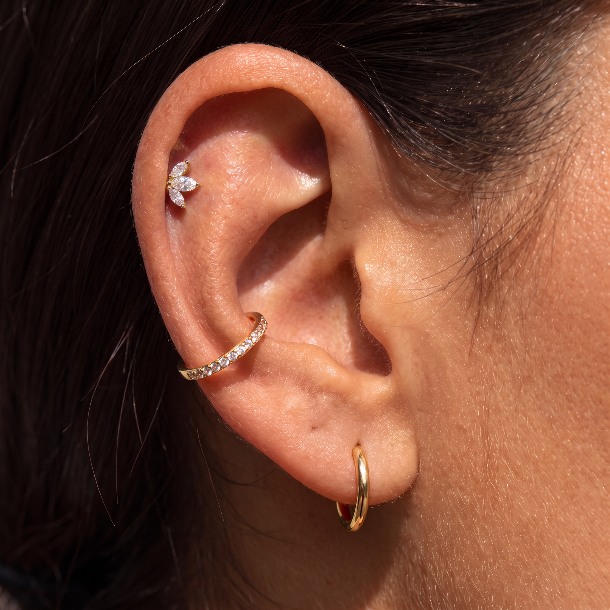 16 Gauge Threadless Titanium Triple Crystal Stud