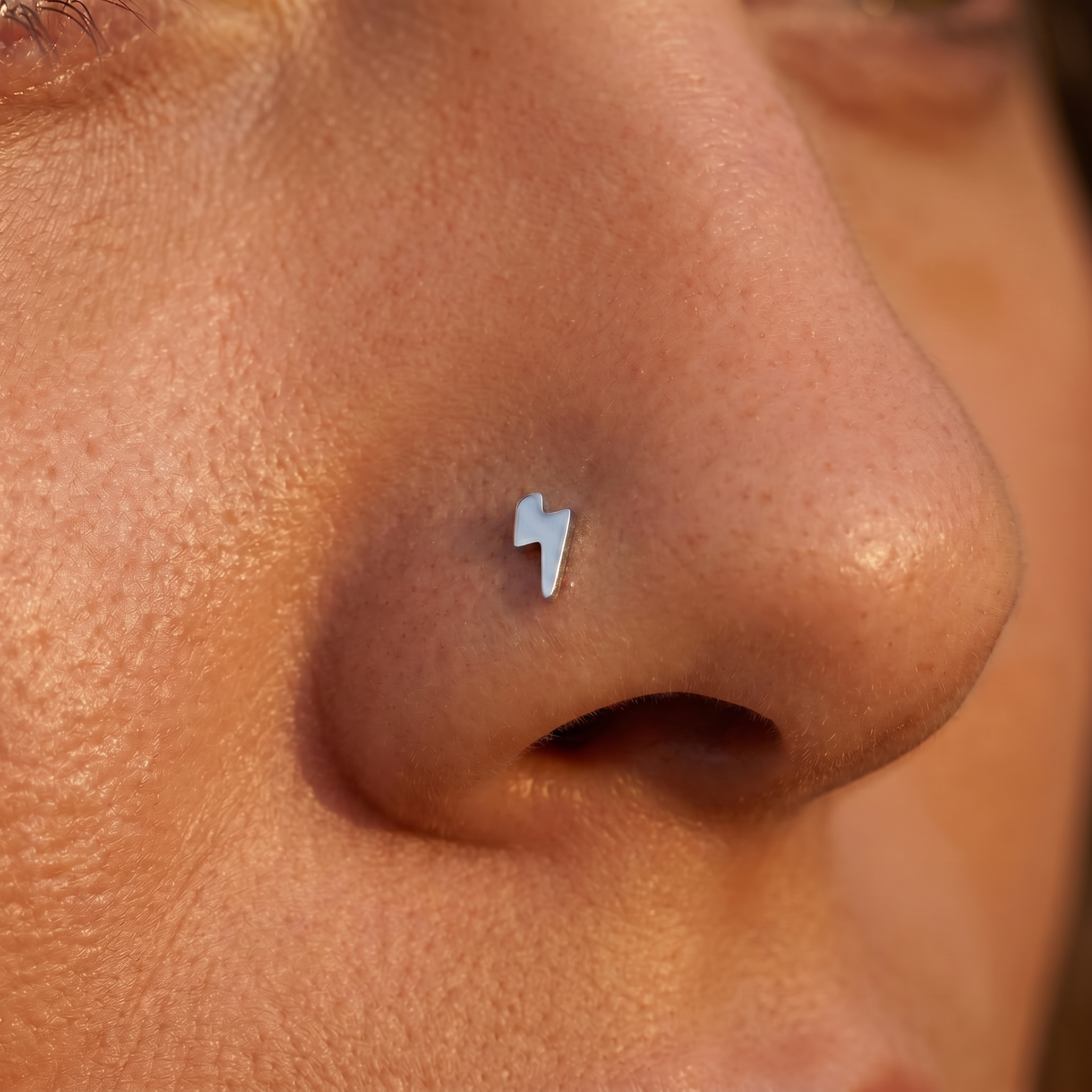 Cherry Diva Screw Nose Stud 20 Gauge Titanium Lightning Bolt Screw Nose Stud