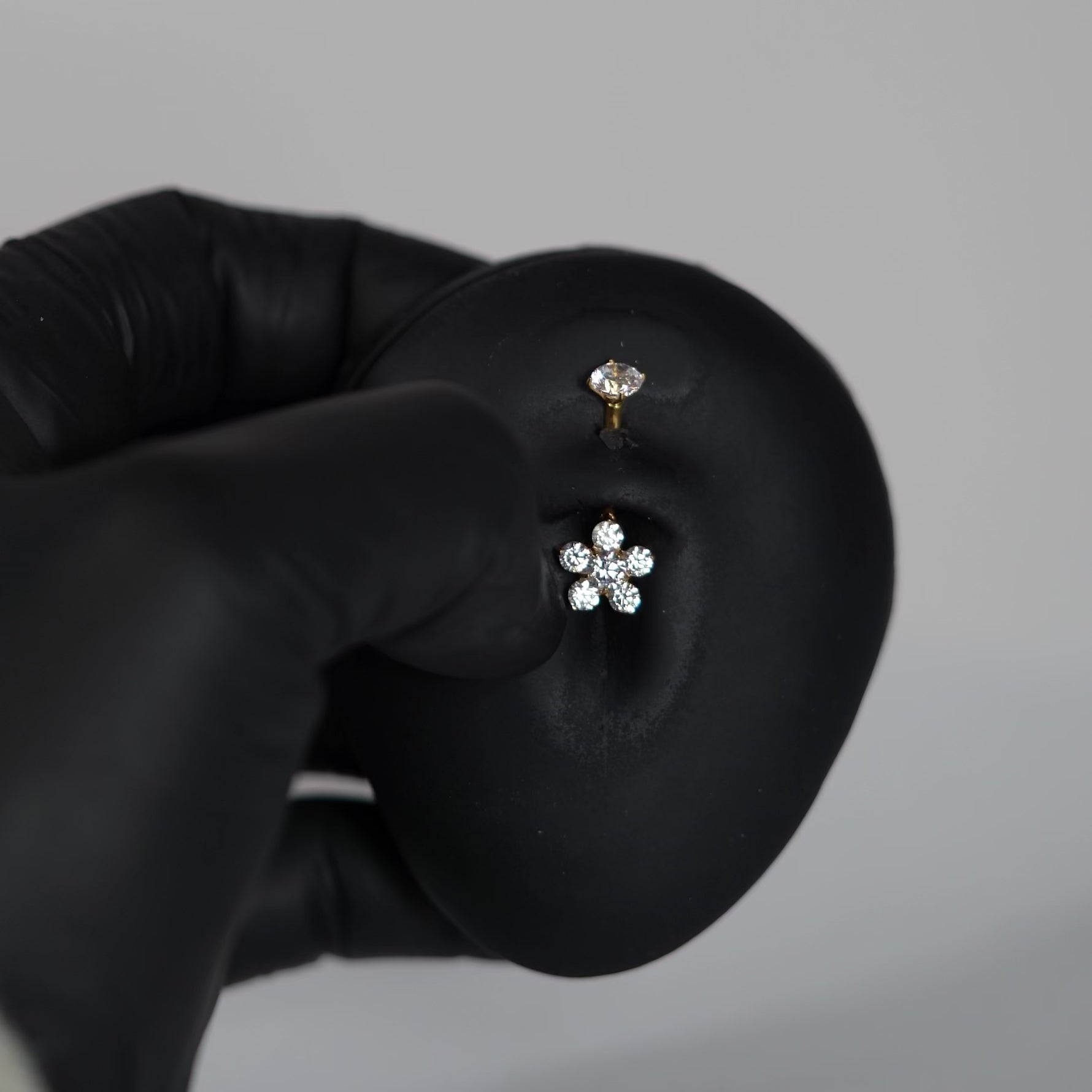 14 Gauge Titanium Crystal Flower Belly Button Bar
