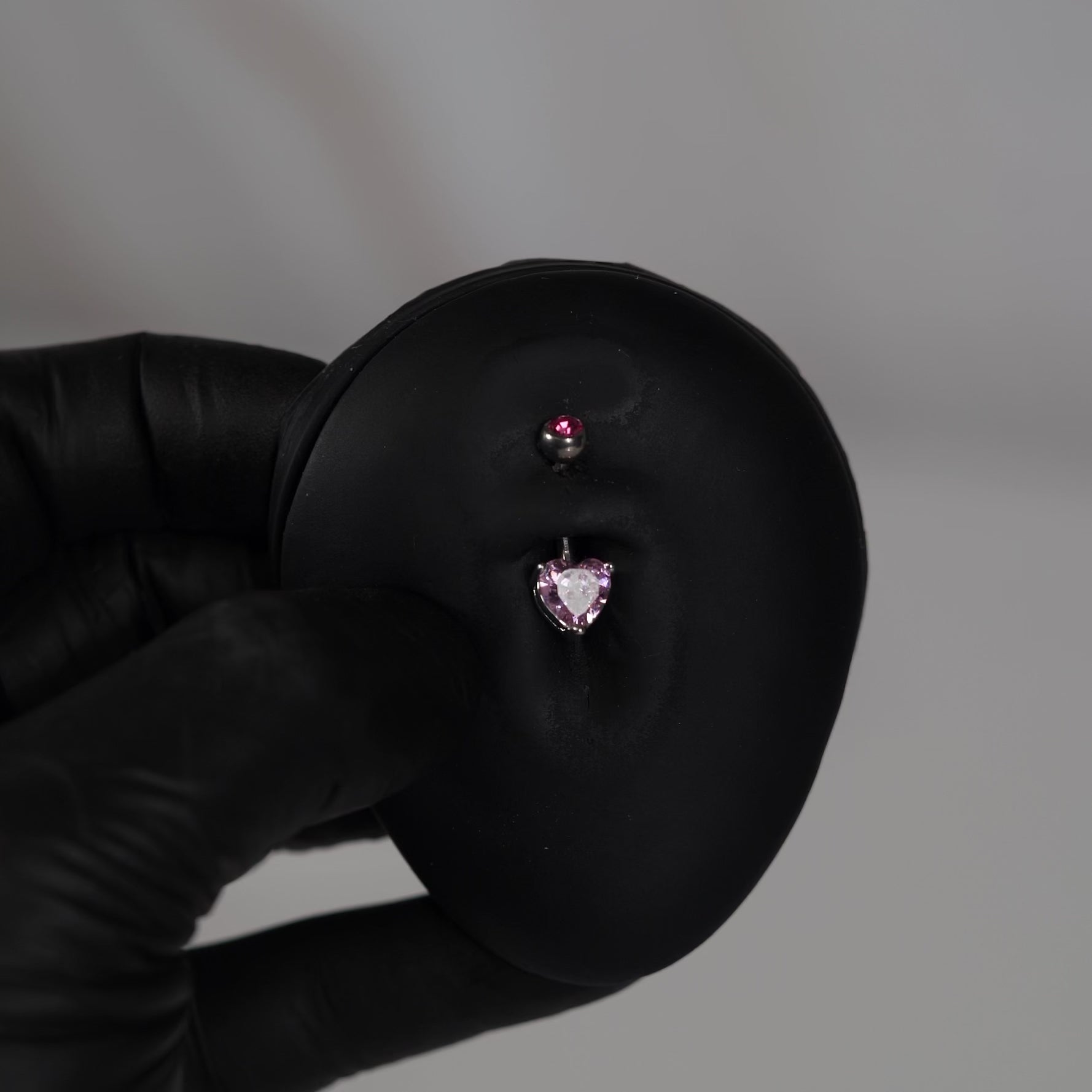 14 Gauge Titanium Crystal Heart Belly Bar