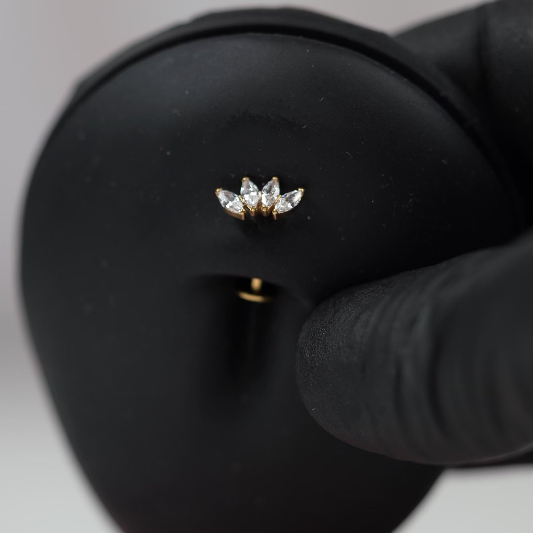 14 Gauge Threadless Titanium Crystal Belly Floating Button Bar