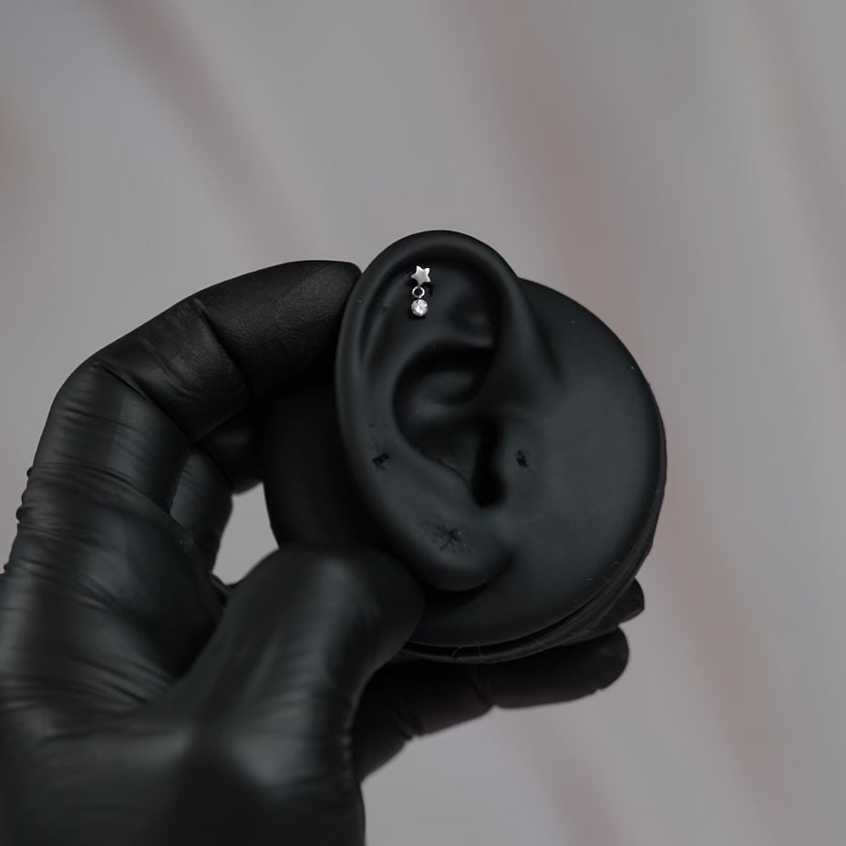 16 Gauge Threadless Titanium Dangling Crystal Star Stud